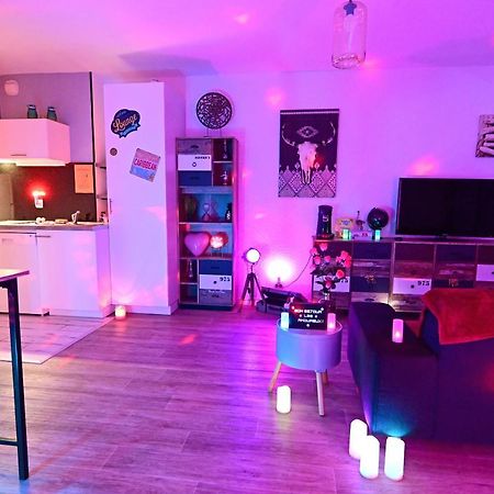 ביסקארוס Luxe Sauna Privatif Et Grand Bain Jacuzzi A Deux A Biscarosse Plage Pour Nuit Romantique Avec Decoration Led Et Bougies מראה חיצוני תמונה